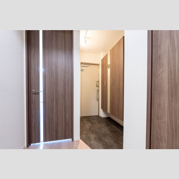 玄関 (302・玄関)