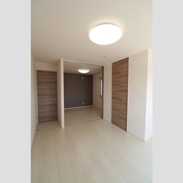 その他 (2階洋室7.5帖から洋室4.5帖)