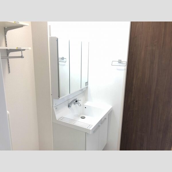 洗面所 (洗髪洗面化粧台)