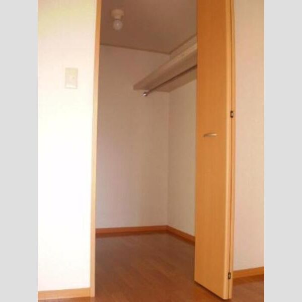 収納 (ウォークインクローゼット)