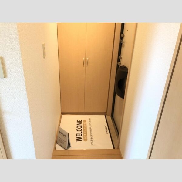 玄関 (A101 玄関)