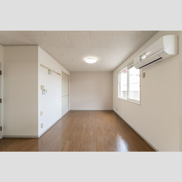 その他 (洋室)