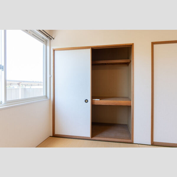 その他 (押入)