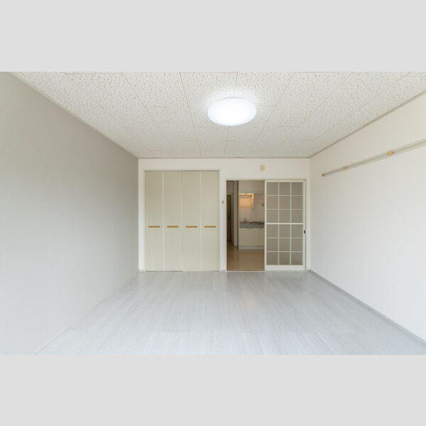 その他 (洋室)