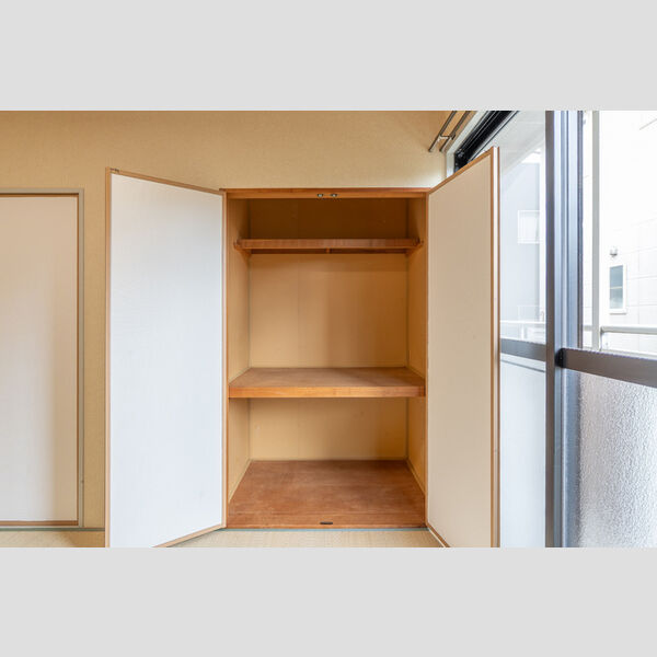 その他 (押入)