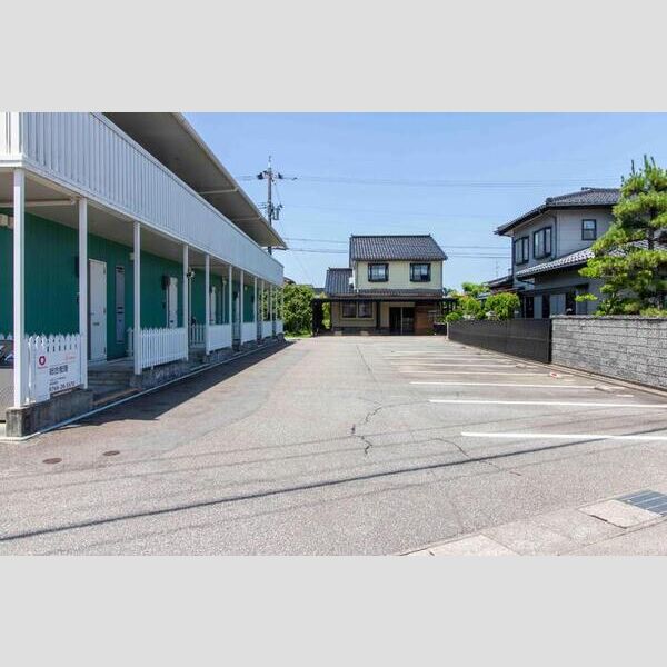 駐車場 (駐車場)
