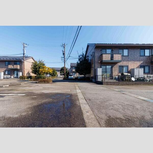 駐車場 (駐車場)