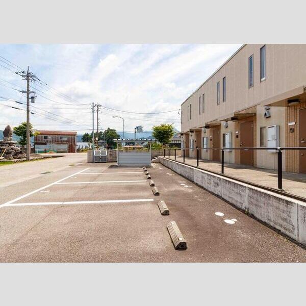 駐車場 (駐車場)