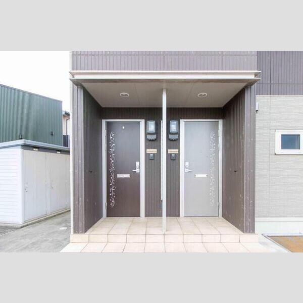 エントランス (エントランス)