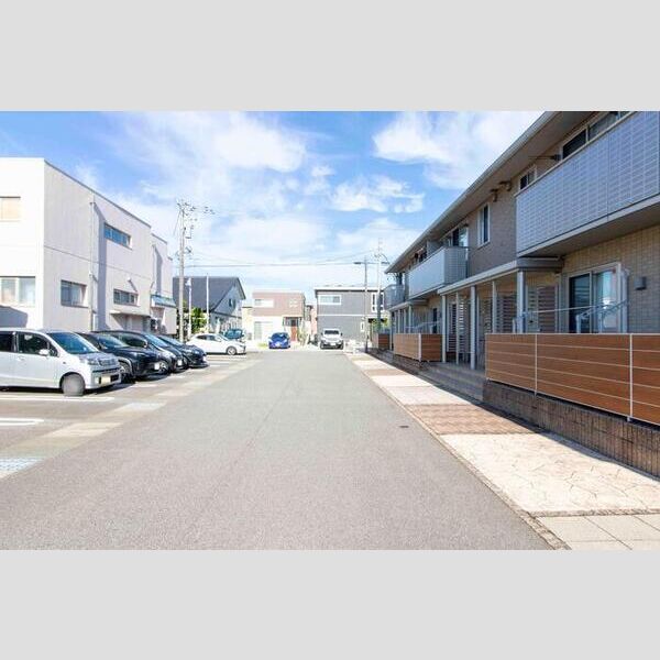 駐車場 (駐車場)