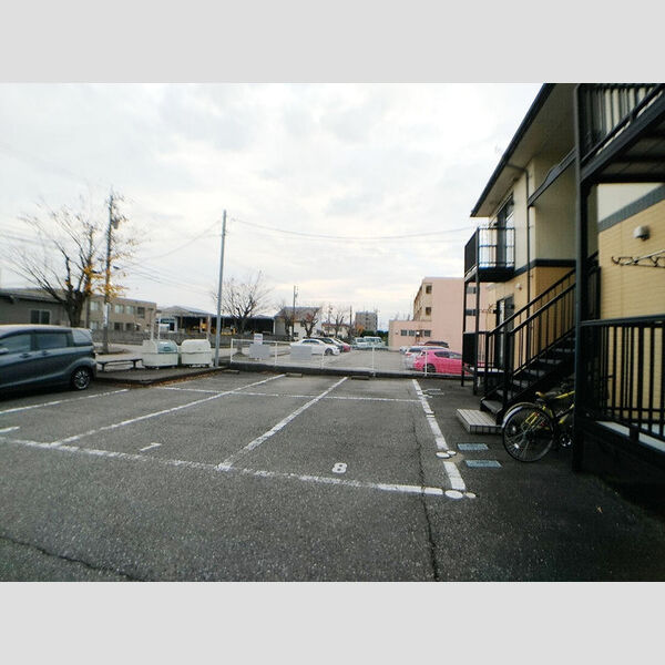 駐車場 (駐車場)