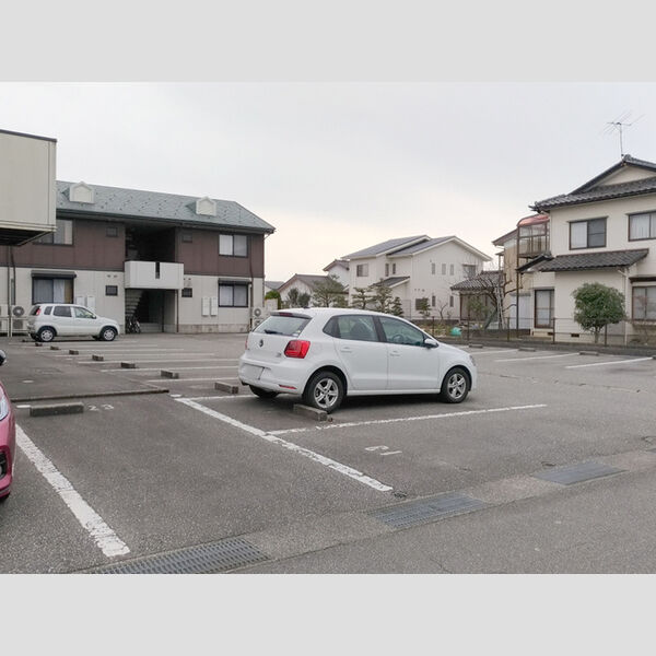 駐車場 (駐車場)