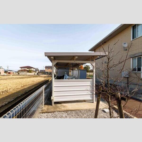 現地周辺 (駐輪場)