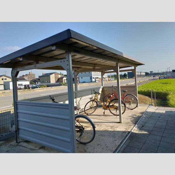 現地周辺 (駐輪場)