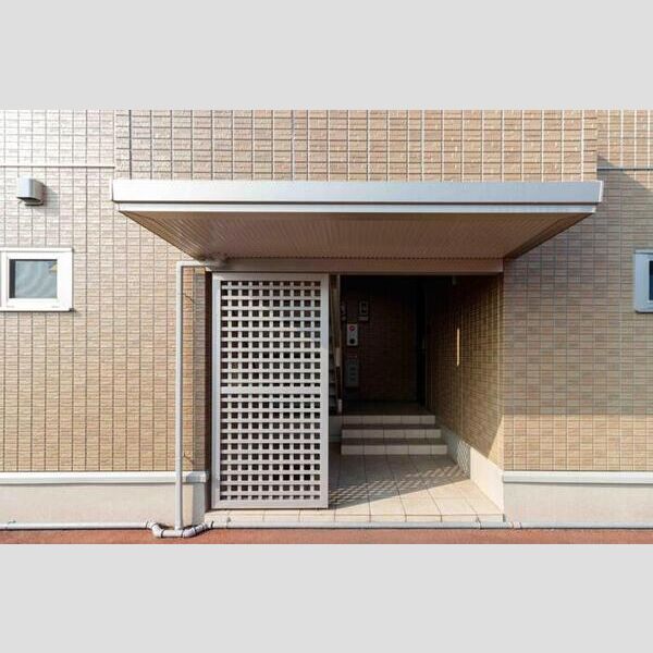 エントランス (エントランス)