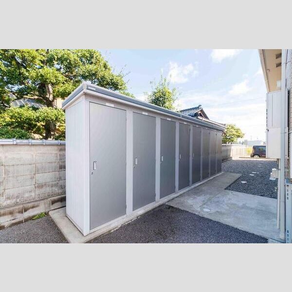 現地周辺 (トランクルーム)