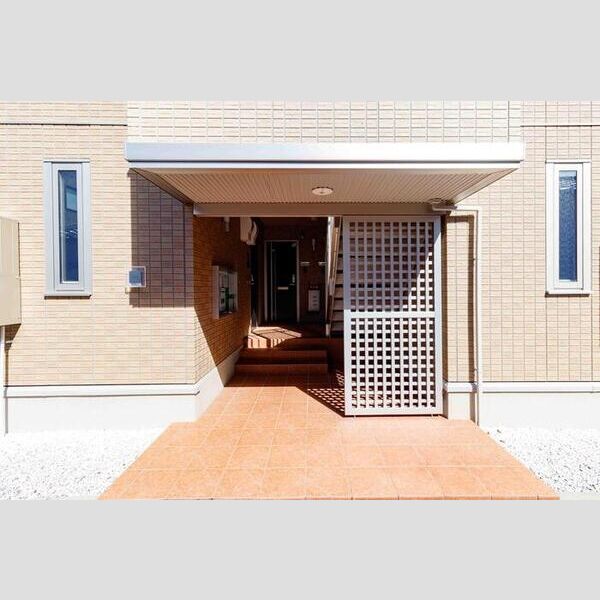 エントランス (エントランス)