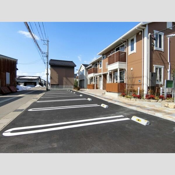 駐車場 (駐車場)