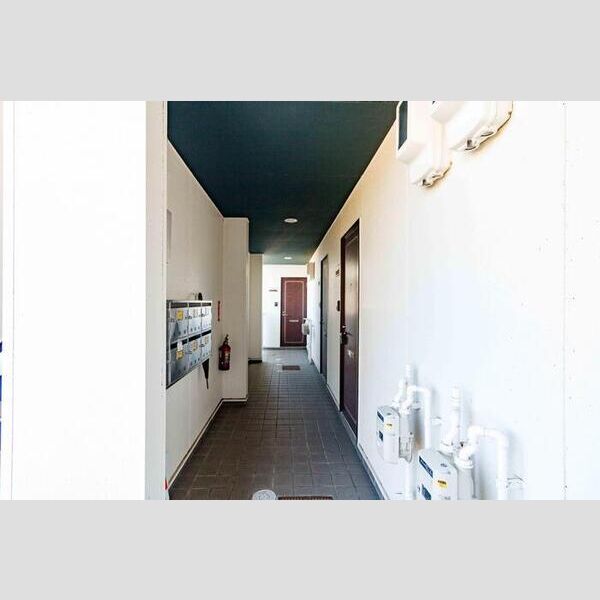 エントランス (エントランス)