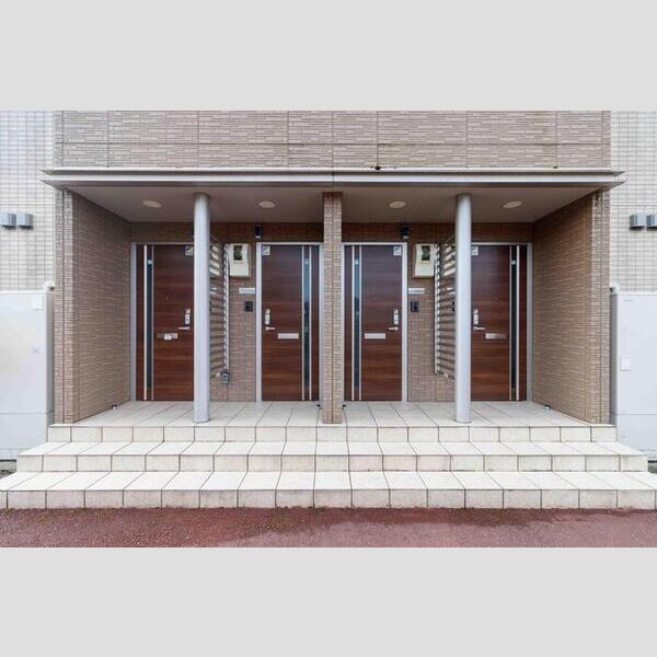 エントランス (エントランス)