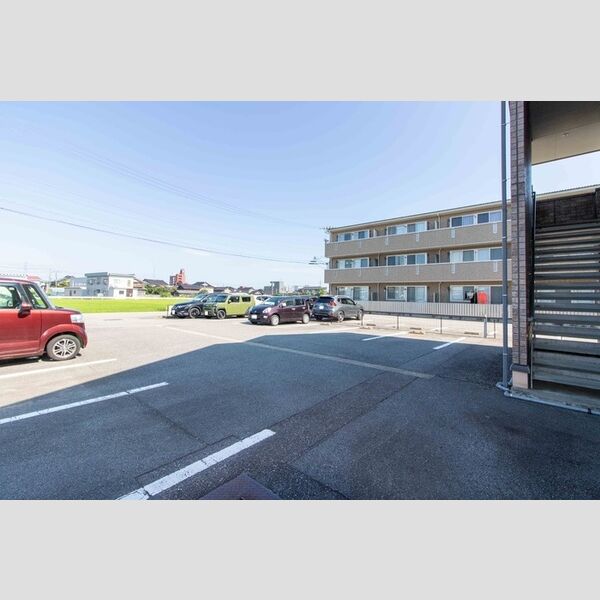 駐車場 (駐車場)