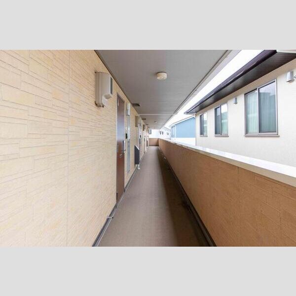 エントランス (エントランス)