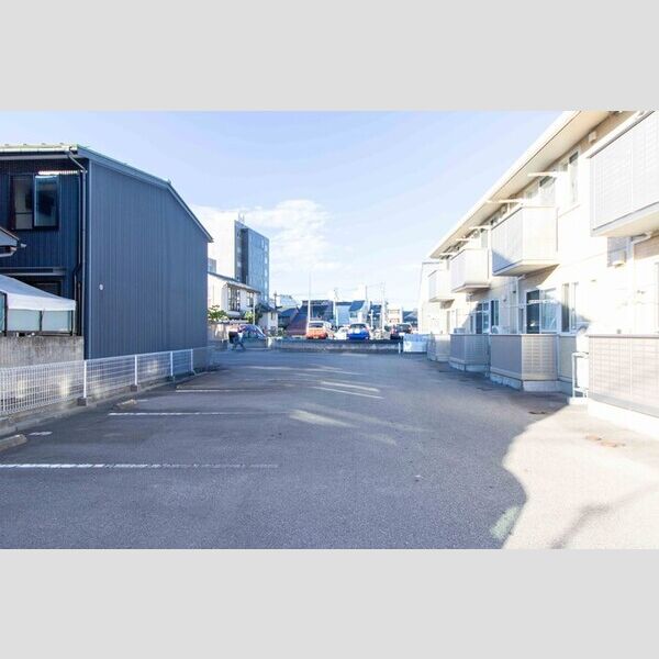駐車場 (駐車場)