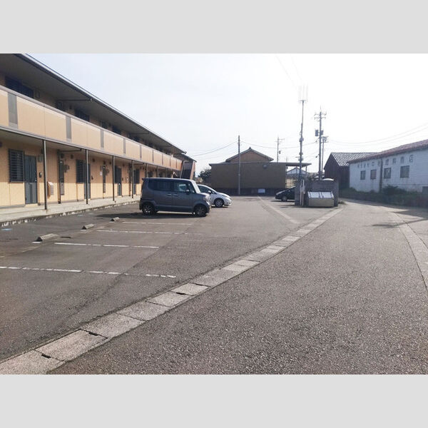 駐車場 (駐車場)