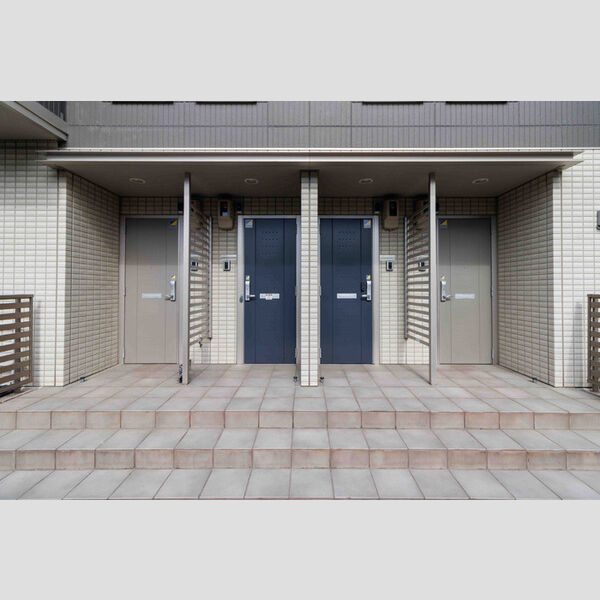 エントランス (エントランス)