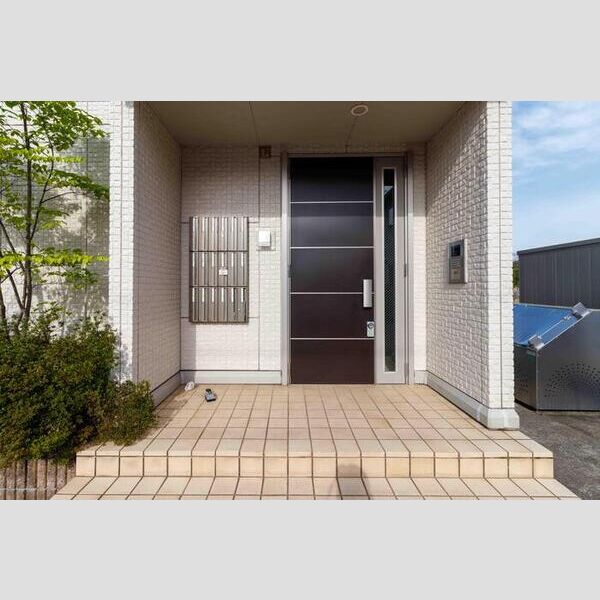 エントランス (エントランス)