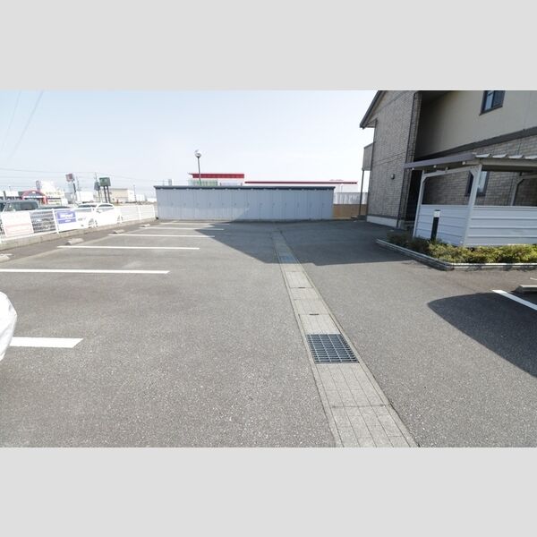 駐車場 (駐車場)