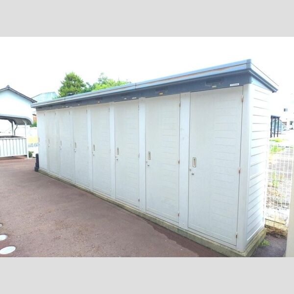 現地周辺 (物置)