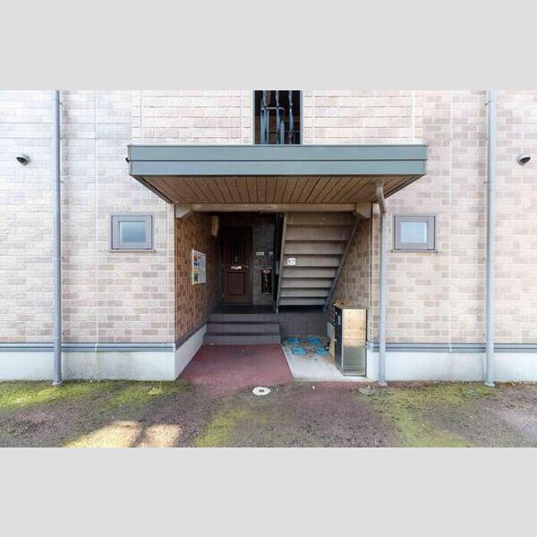 エントランス (エントランス)