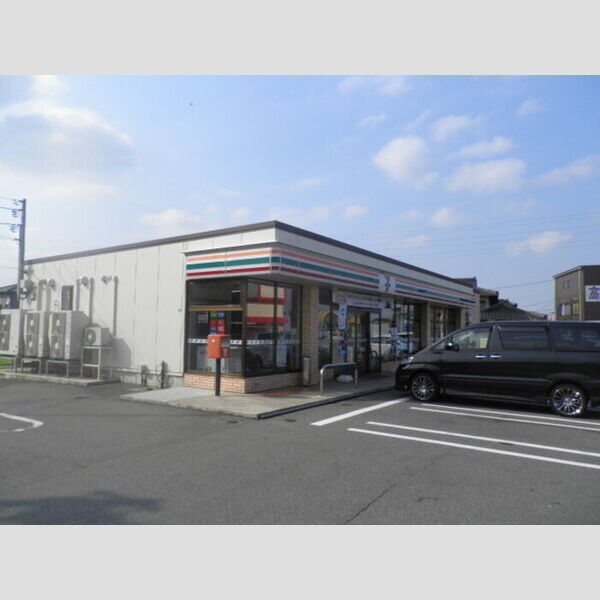 現地周辺 (周辺商業施設1)