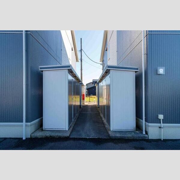 現地周辺 (トランクルーム)