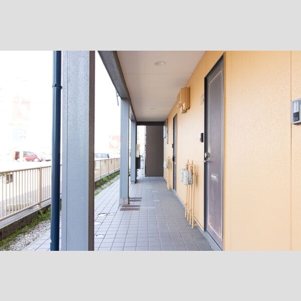 エントランス (エントランス)