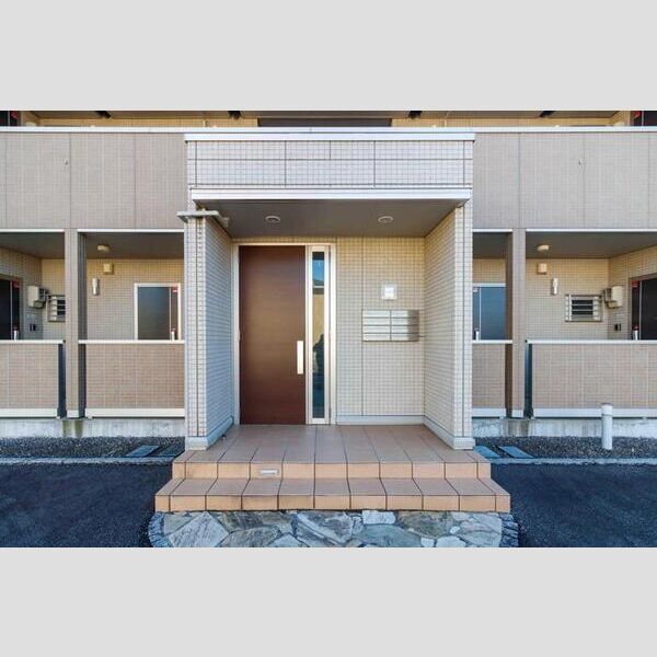 エントランス (エントランス)