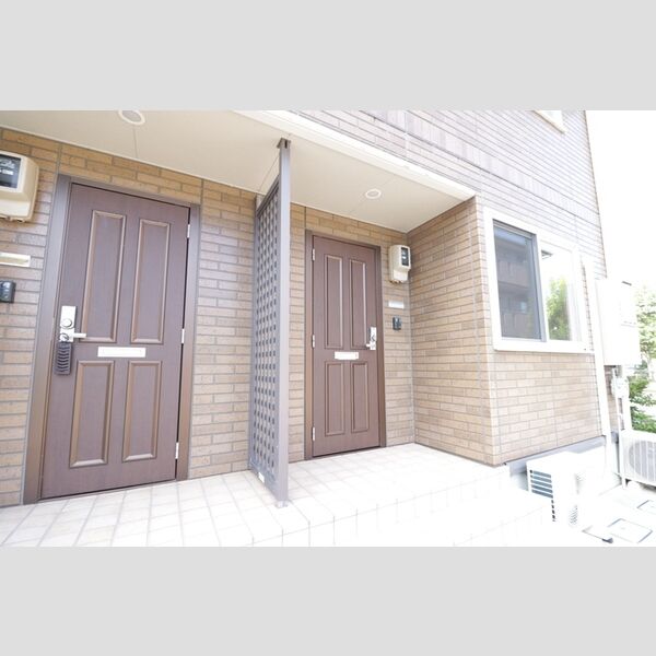 エントランス (エントランス)