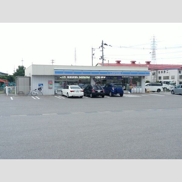 現地周辺 (コンビニ)