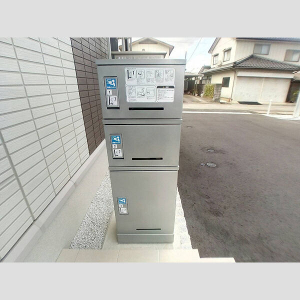 現地周辺 (宅配ボックス)