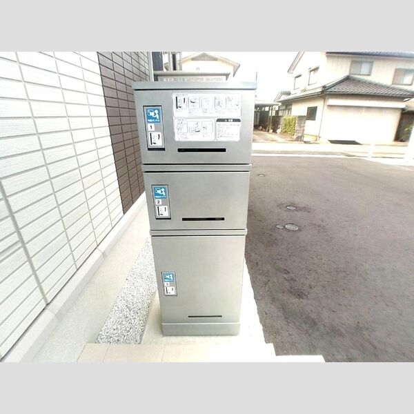 現地周辺 (宅配ボックス)
