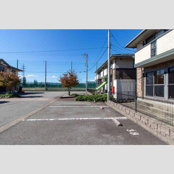 駐車場 (駐車場)