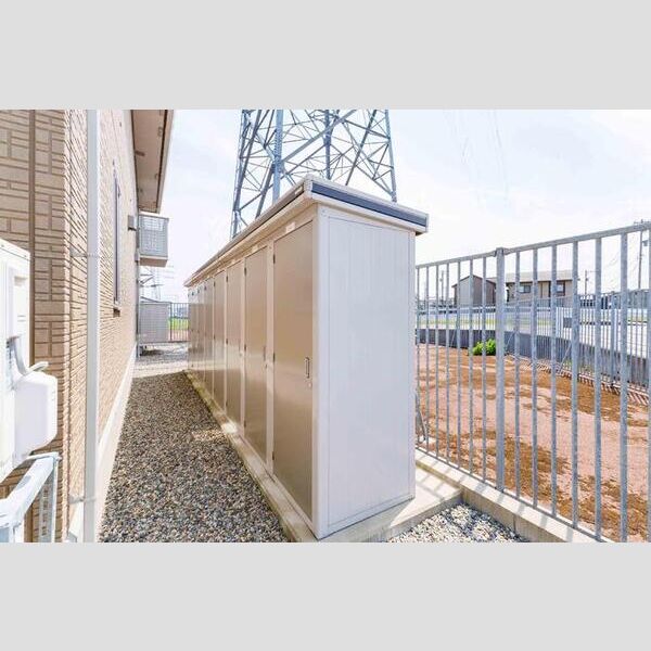 現地周辺 (トランクルーム)