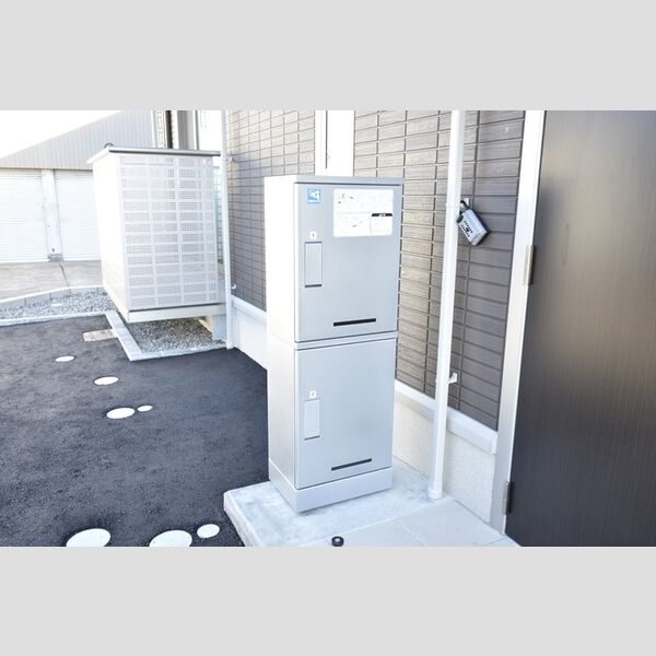 現地周辺 (宅配ボックス)