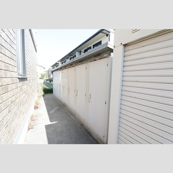 現地周辺 (トランクルーム)