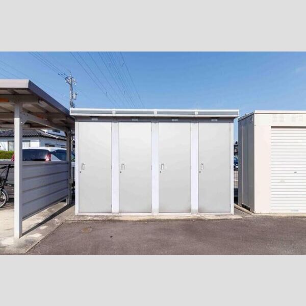 現地周辺 (トランクルーム)