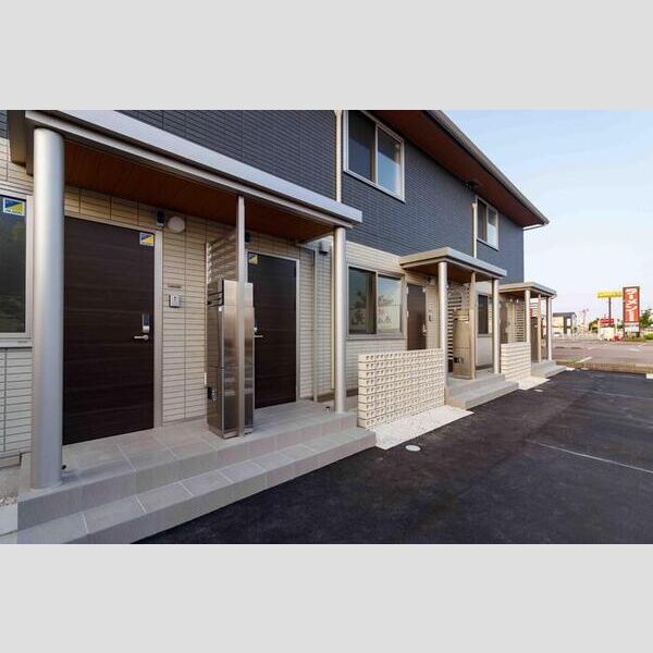 エントランス (エントランス)