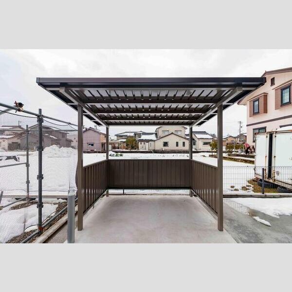 現地周辺 (駐輪場)