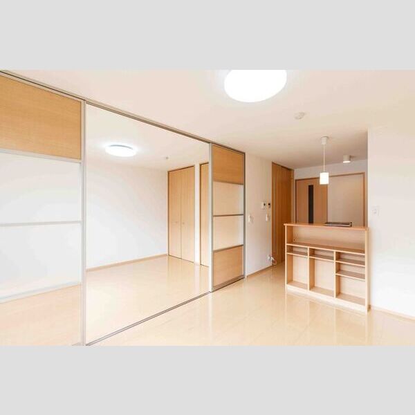 その他 (102・洋室)