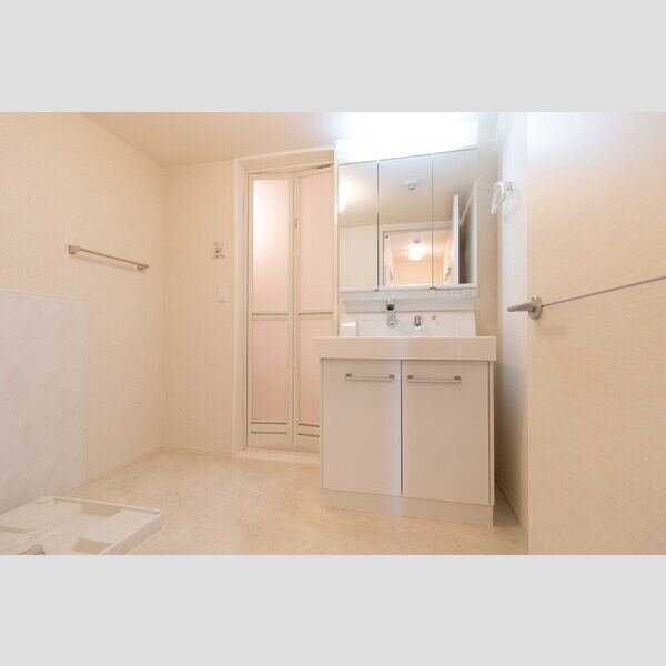 洗面所 (205・洗面所)